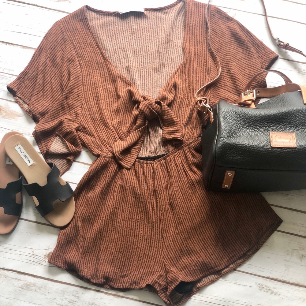 Rust, front tie romper